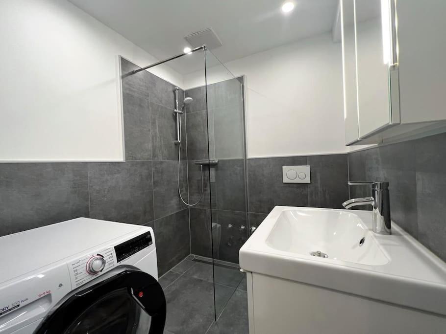 Beste Lage - Altstadt City Dusseldorf - 1,5 Zimmer Apartment Exterior photo